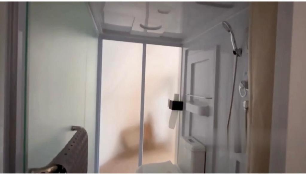 Caravans Park & Glamping Tents In The Vineyard Villa Турда Екстериор снимка